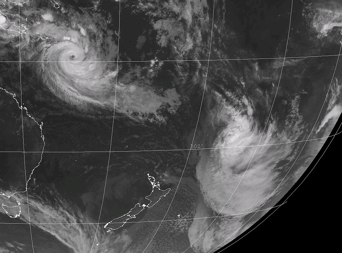 Zyklone Tomas Und Ului Schweizer Sturmforum Zyklone Tomas Und Ului Schweizer Sturmforum
