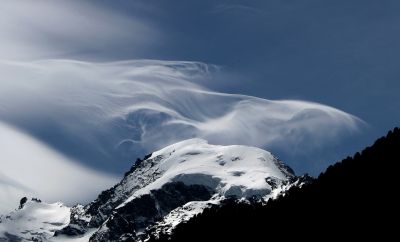 Siegerbild Mai 2006
Piz Roseg
Aufgenommen Nähe Campingplatz Morteratsch.
Photograph: Hans Oetterli

Herzliche Gratulation!
