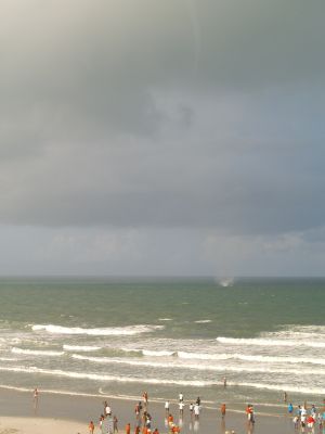 Wasserhose Juli 2011 Daytona Beach
Wasserhose Juli 2011 Daytona Beach
Schlüsselwörter: Wasserhose Juli 2011 Daytona Beach