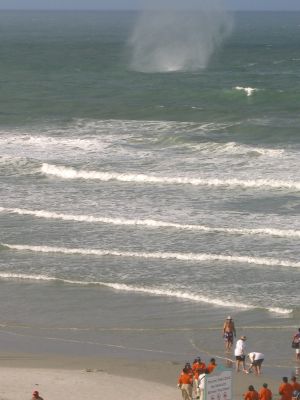 Wasserhose Juli 2011 Daytona Beach
Wasserhose Juli 2011 Daytona Beach
Schlüsselwörter: Wasserhose Juli 2011 Daytona Beach