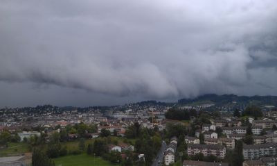 Wallcloud über der Stadt Luzern
Aufgenommen vom 28. Stock des Hochhauses der Swissporarena Luzern
